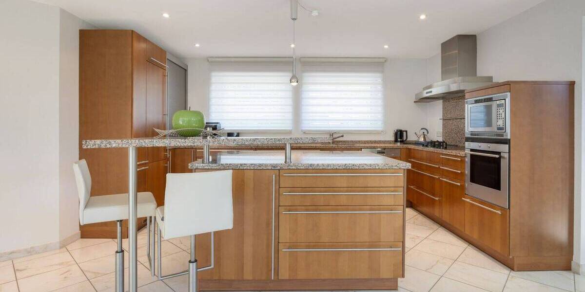 Einfamilienhaus Neuss Rosellen - 5 Zimmer, 196 m&sup2;, 940.000&euro; | Angebot:26840910
