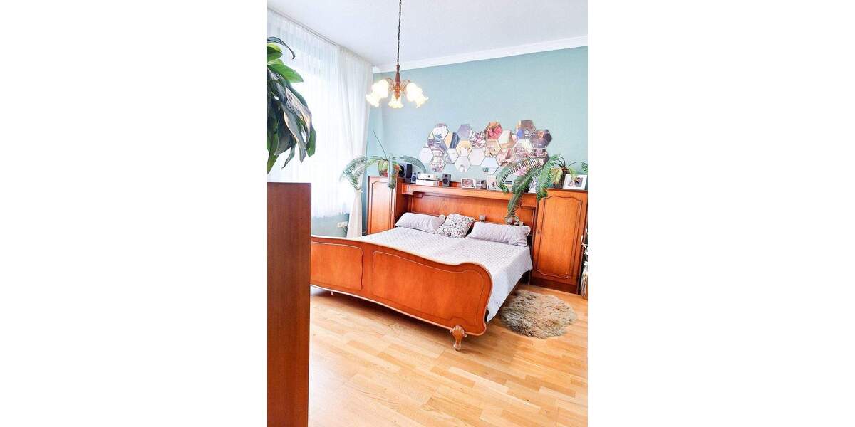 Einfamilienhaus Krefeld Linn - 8 Zimmer, 204 m&sup2;, 625.000&euro; | Angebot:25755263