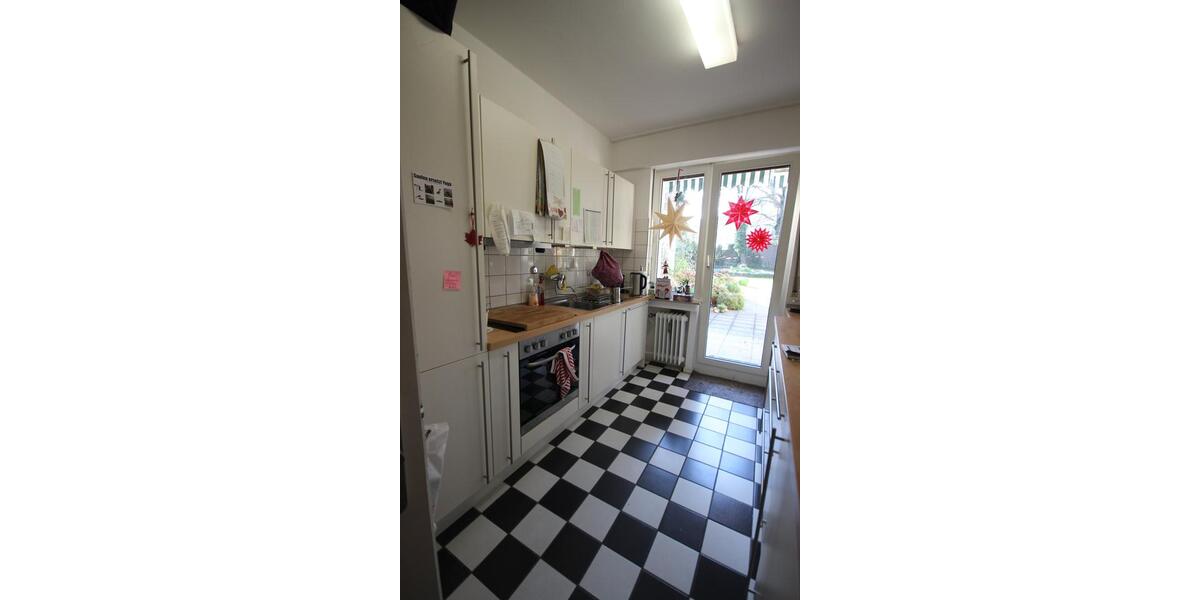 Erdgeschoßwohnung Mönchengladbach - 4 Zimmer, 100 m&sup2;, 1.500&euro; | Angebot:25394166