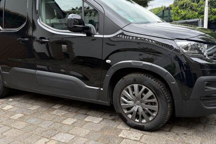 Peugeot Rifter 155.221 km 15.990 &euro; Neukirchen-Vluyn 47506