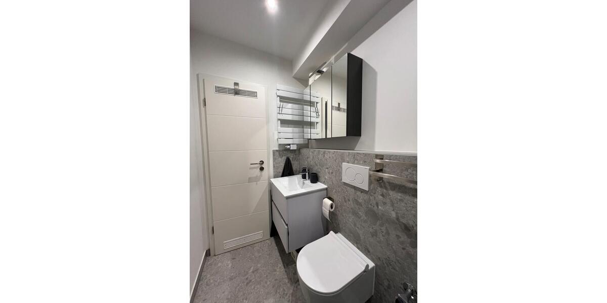 Etagenwohnung Düsseldorf Stadtbezirk 3 - 3 Zimmer, 70 m&sup2;, 1.925&euro; | Angebot:25205284