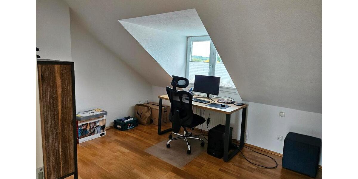 Dachgeschoßwohnung Viersen Hülsdonk - 2 Zimmer, 73 m&sup2;, 700&euro; | Angebot:26611631
