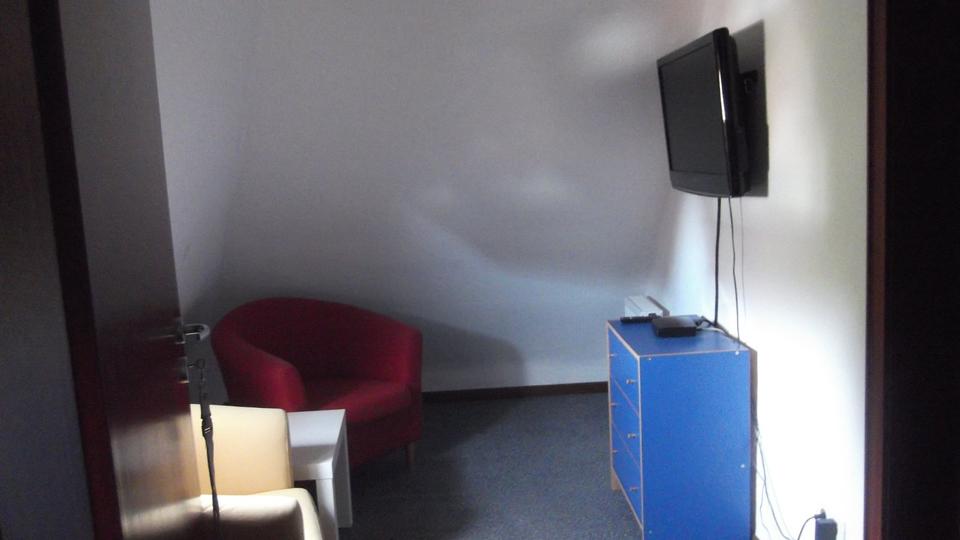 Etagenwohnung Korschenbroich - 5 Zimmer, 110 m&sup2;, 2.100&euro; | Angebot:25612834