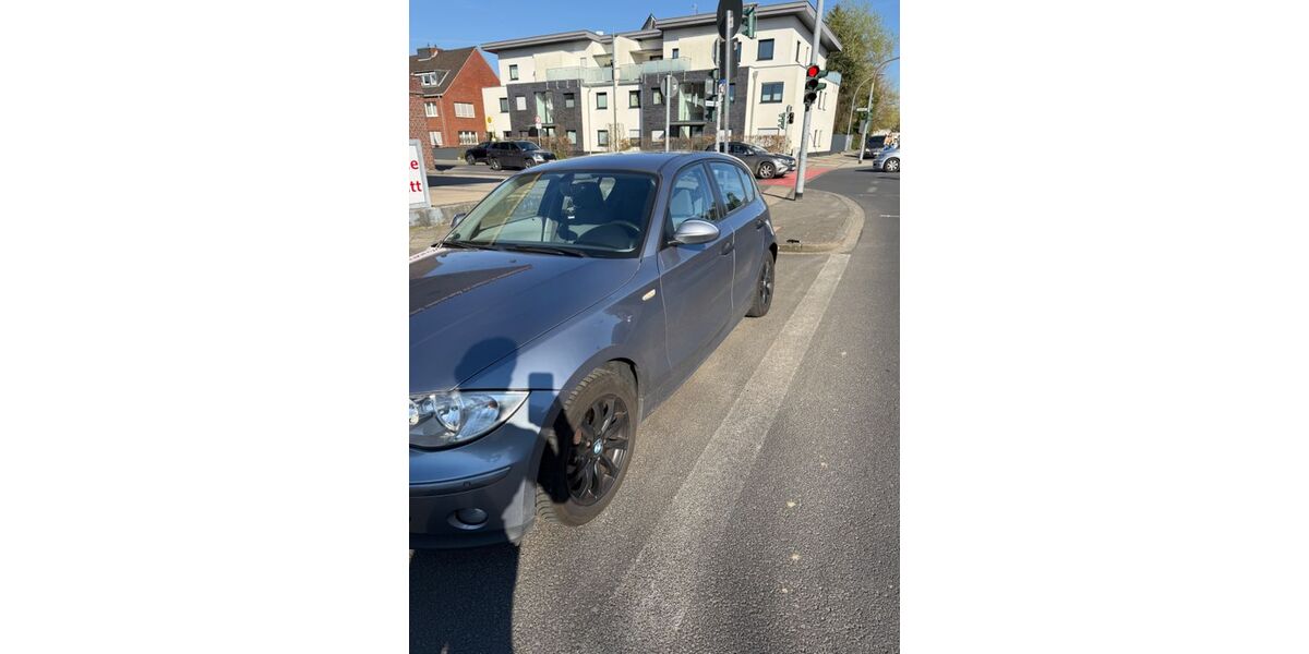 BMW 116 210.000 km 2.650 &euro; Mönchengladbach 41068
