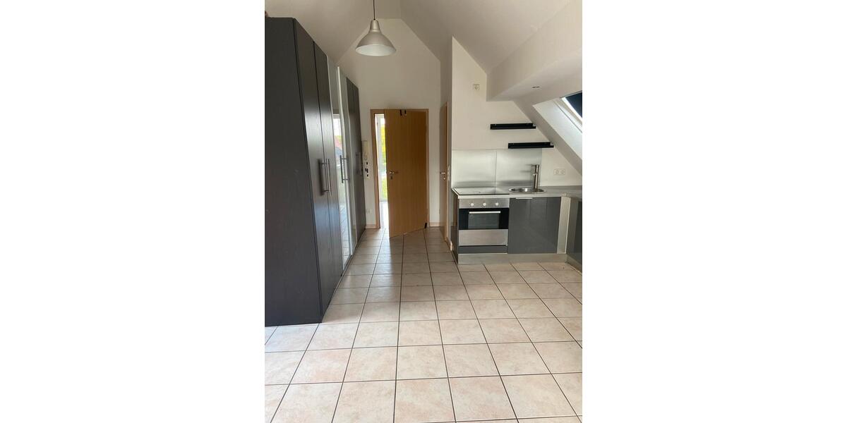 Dachgeschoßwohnung Mönchengladbach Ost - 1 Zimmer, 45 m&sup2;, 600&euro; | Angebot:26631245
