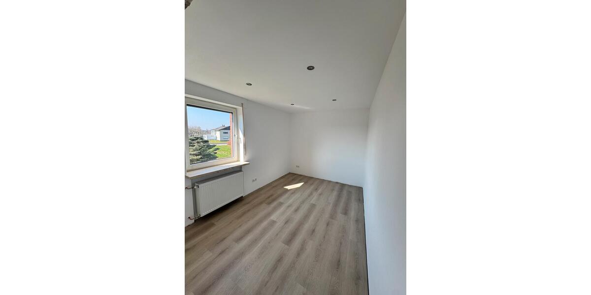 Etagenwohnung Heinsberg - 3 Zimmer, 85 m&sup2;, 850&euro; | Angebot:25840066