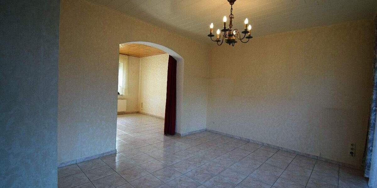 Mehrfamilienhaus, Wohnhaus Brüggen - 8 Zimmer, 153 m&sup2;, 393.000&euro; | Angebot:25742476