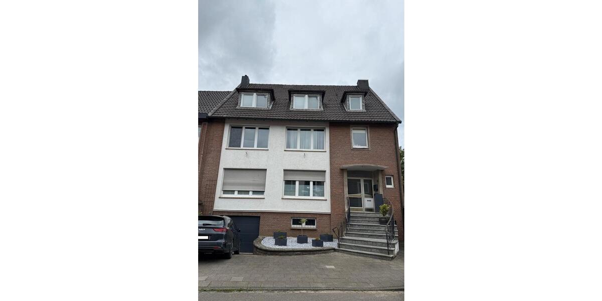Erdgeschoßwohnung Heinsberg - 4 Zimmer, 120 m&sup2;, 1.100&euro; | Angebot:26610428