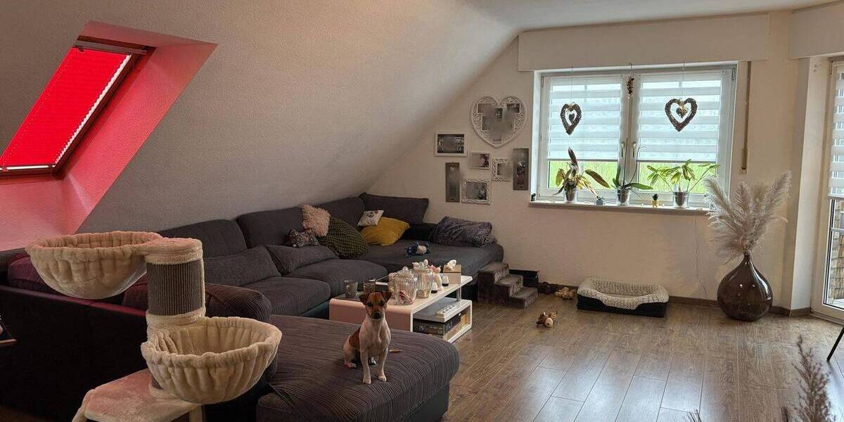 Etagenwohnung Moers Kapellen-Mitte - 3 Zimmer, 110 m&sup2;, 299.000&euro; | Angebot:26092484