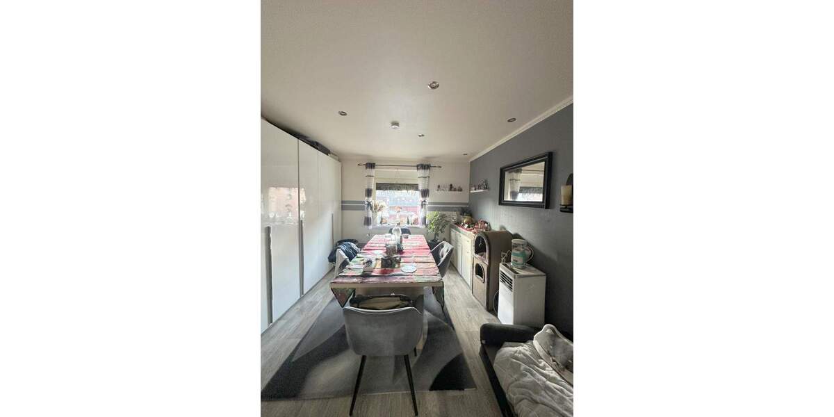 Mehrfamilienhaus, Wohnhaus Mönchengladbach Giesenkirchen - 7 Zimmer, 160 m&sup2;, 315.000&euro; | Angebot:25743274