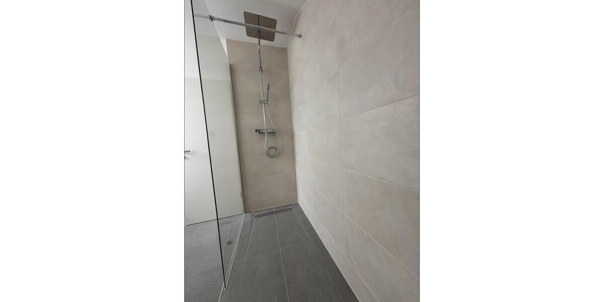 Dachgeschoßwohnung Düsseldorf Lörick - 2 Zimmer, 67 m&sup2;, 995&euro; | Angebot:25844812