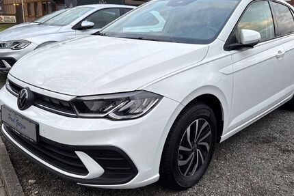 VW Polo 9.110 km 20.390 &euro; Viersen 41748
