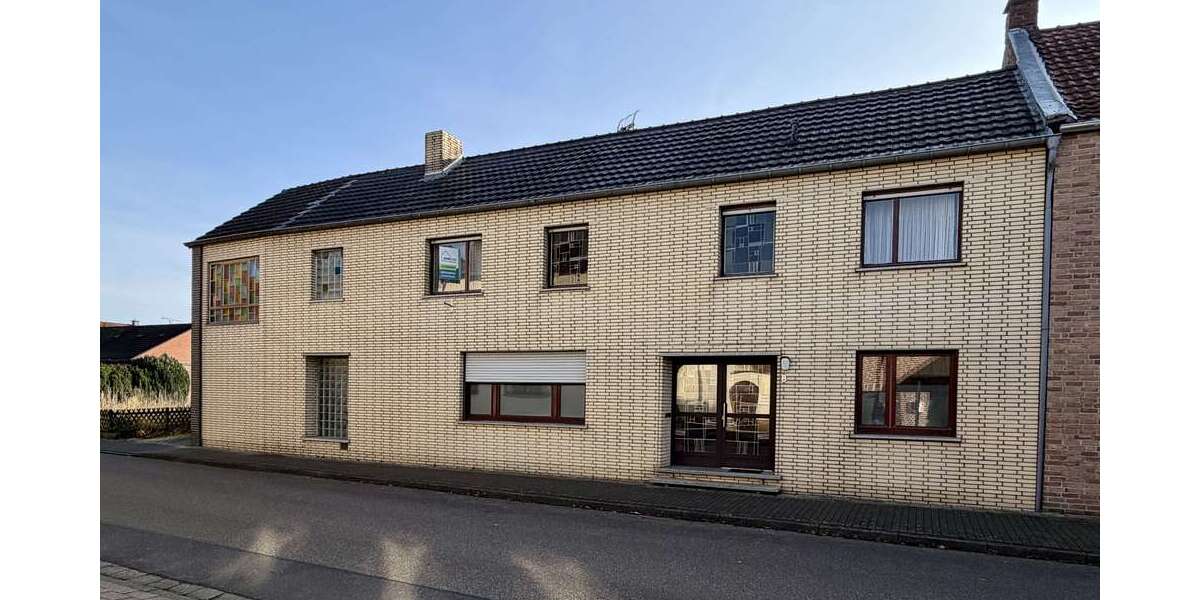 Einfamilienhaus Heinsberg-Oberbruch Oberbruch - 11 Zimmer, 250 m&sup2;, 329.000&euro; | Angebot:24832448