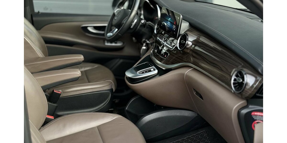 Mercedes-Benz V 300 d lang /4matic/ AMG / 8 Sitze/Pano/ El.tür 55.000 km 59.900 &euro; Mönchengladbach 41066