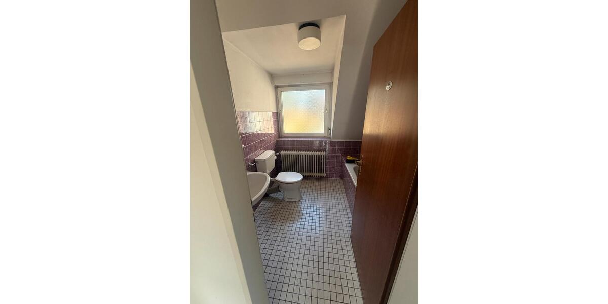 Einfamilienhaus Düsseldorf Stadtbezirk 5 - 5 Zimmer, 160 m&sup2;, 700.000&euro; | Angebot:25926089