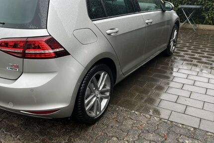 VW Golf 131.000 km 13.650 &euro; Erkelenz 41812