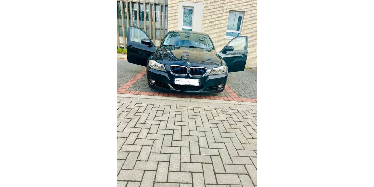 BMW 320 96.000 km 10.000 &euro; Neuss 41464