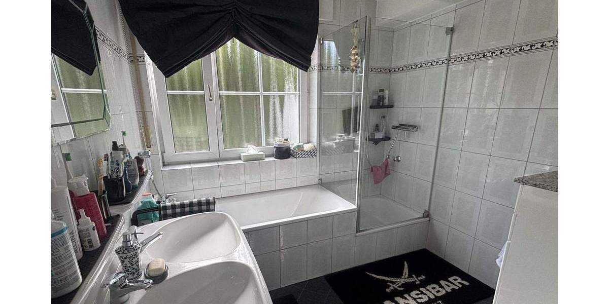 Mehrfamilienhaus, Wohnhaus Krefeld Traar - 3 Zimmer, 100 m&sup2;, 455.000&euro; | Angebot:25693362