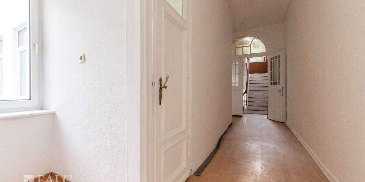 Etagenwohnung Krefeld Stadtmitte - 3 Zimmer, 104 m&sup2;, 198.500&euro; | Angebot:25698266