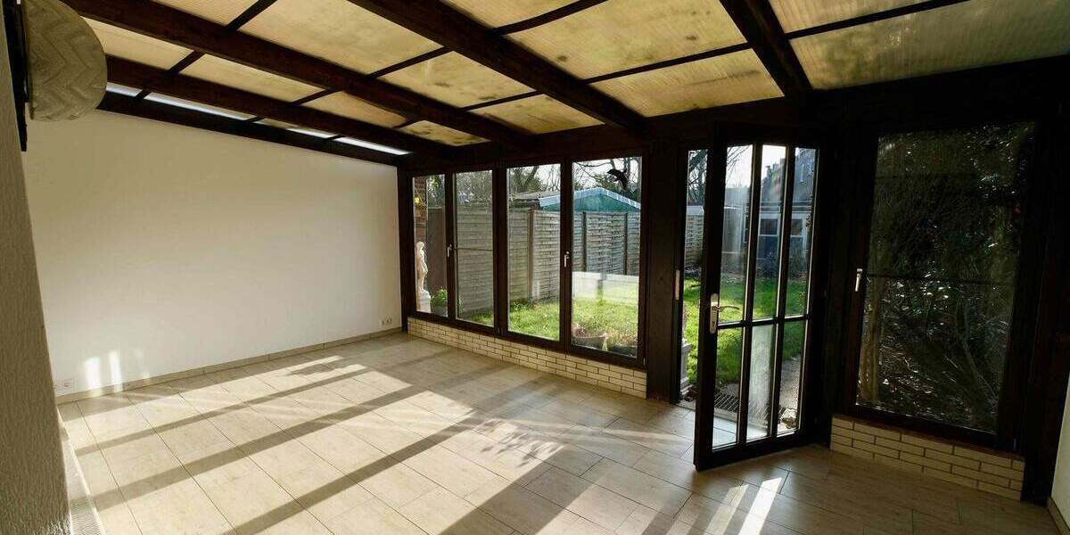 Reihenmittelhaus Neuss Weckhoven - 5 Zimmer, 120 m&sup2;, 419.000&euro; | Angebot:25779398