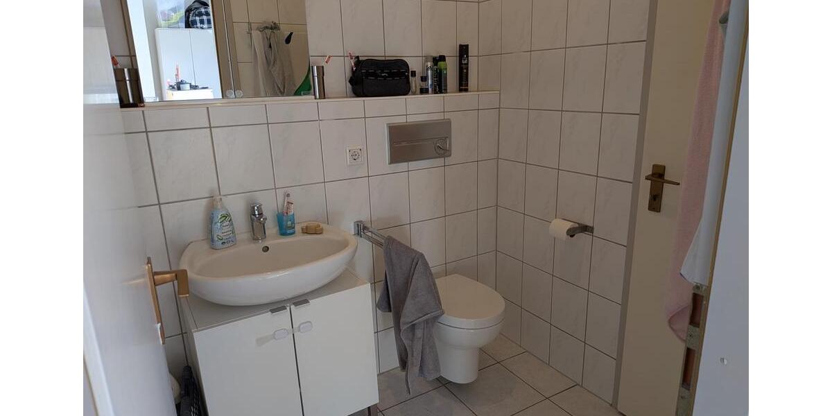 Maisonettenwohnung Krefeld Hülser Berg - 2 Zimmer, 67 m&sup2;, 670&euro; | Angebot:25898955