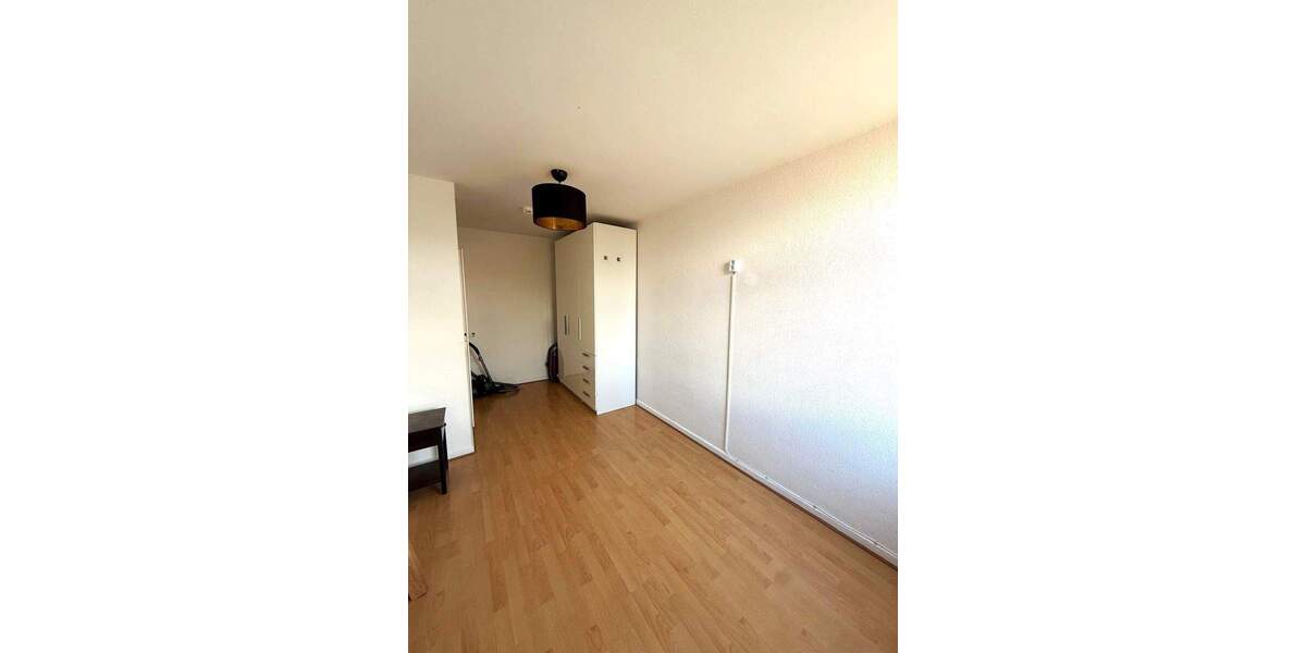 Etagenwohnung Krefeld Hüls - 2 Zimmer, 55 m&sup2;, 670&euro; | Angebot:26093646