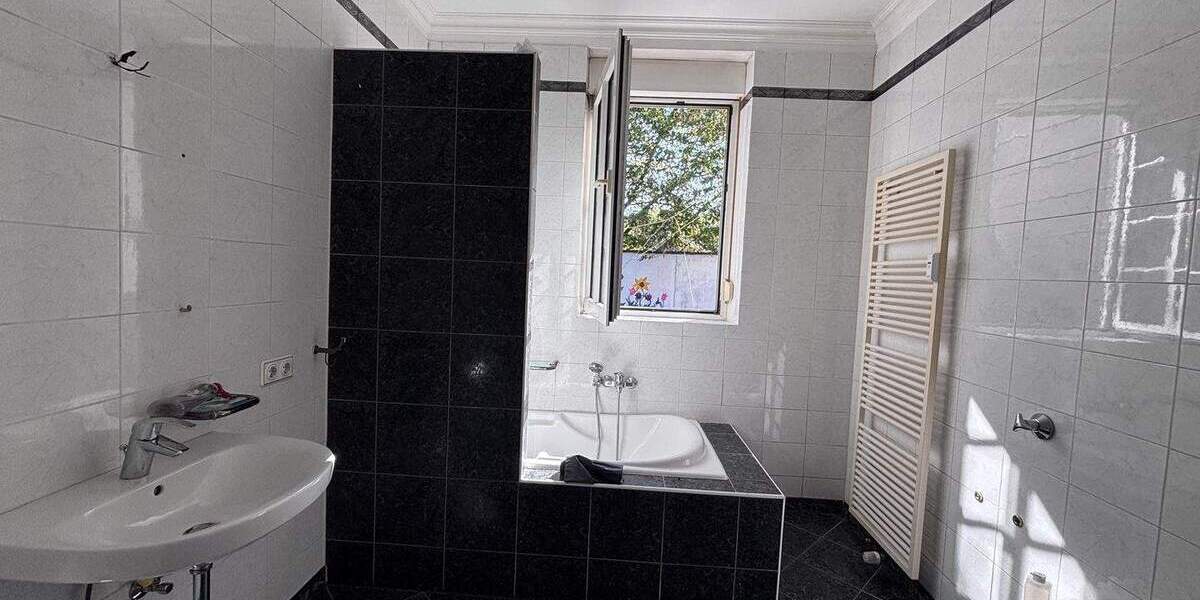 Mehrfamilienhaus, Wohnhaus Willich - 4 Zimmer, 95 m&sup2;, 485.000&euro; | Angebot:25741179