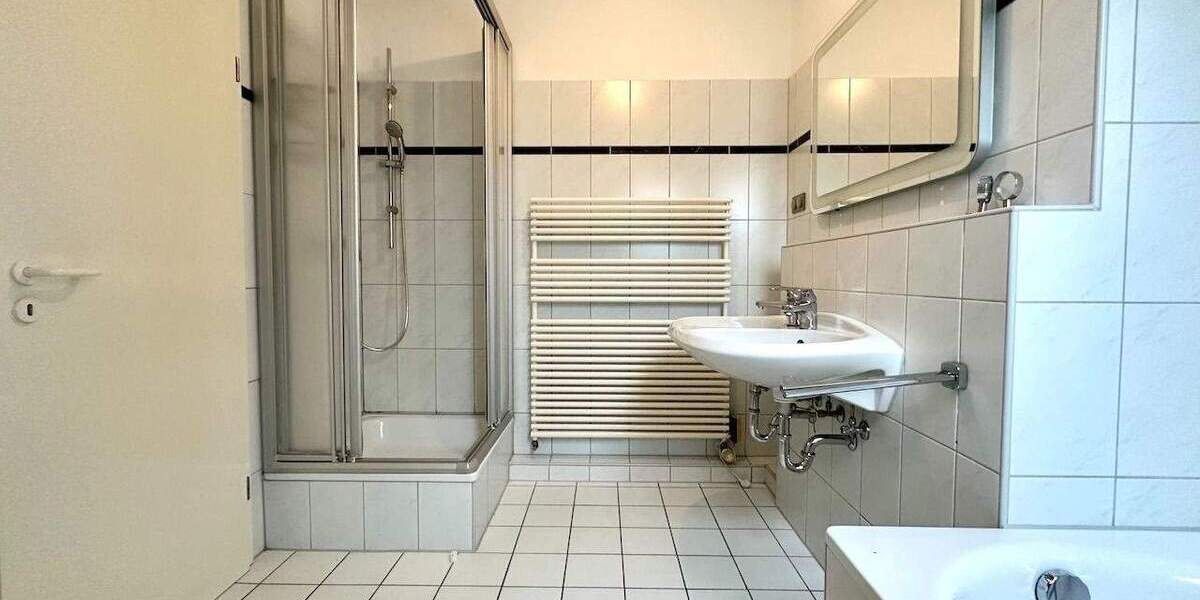 Etagenwohnung Neuss Uedesheim - 3 Zimmer, 94 m&sup2;, 299.000&euro; | Angebot:25736810