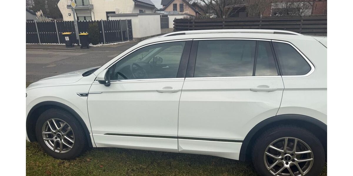 VW Tiguan 146.250 km 15.990 &euro; Mönchengladbach 41236