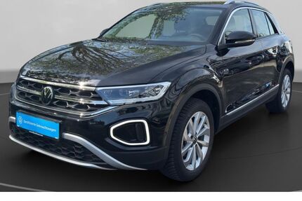 VW T-Roc 9.215 km 28.290 &euro; Mönchengladbach 41238