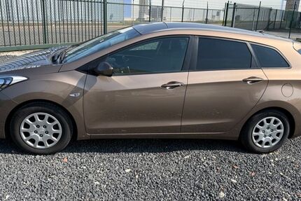 Hyundai i30 142.780 km 7.400 &euro; Heinsberg 52525