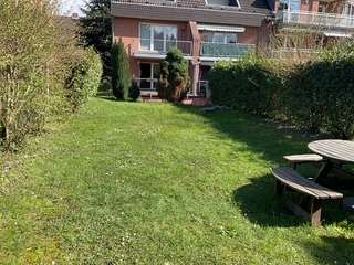 Etagenwohnung Düsseldorf Unterrath - 4 Zimmer, 129 m&sup2;, 1.680&euro; | Angebot:26651715