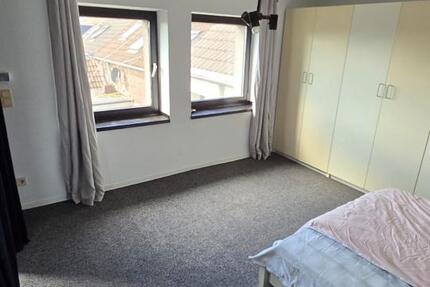 Wohnung Krefeld Dießem - 1 Zimmer, 50 m&sup2;, 650&euro; | Angebot:25858748