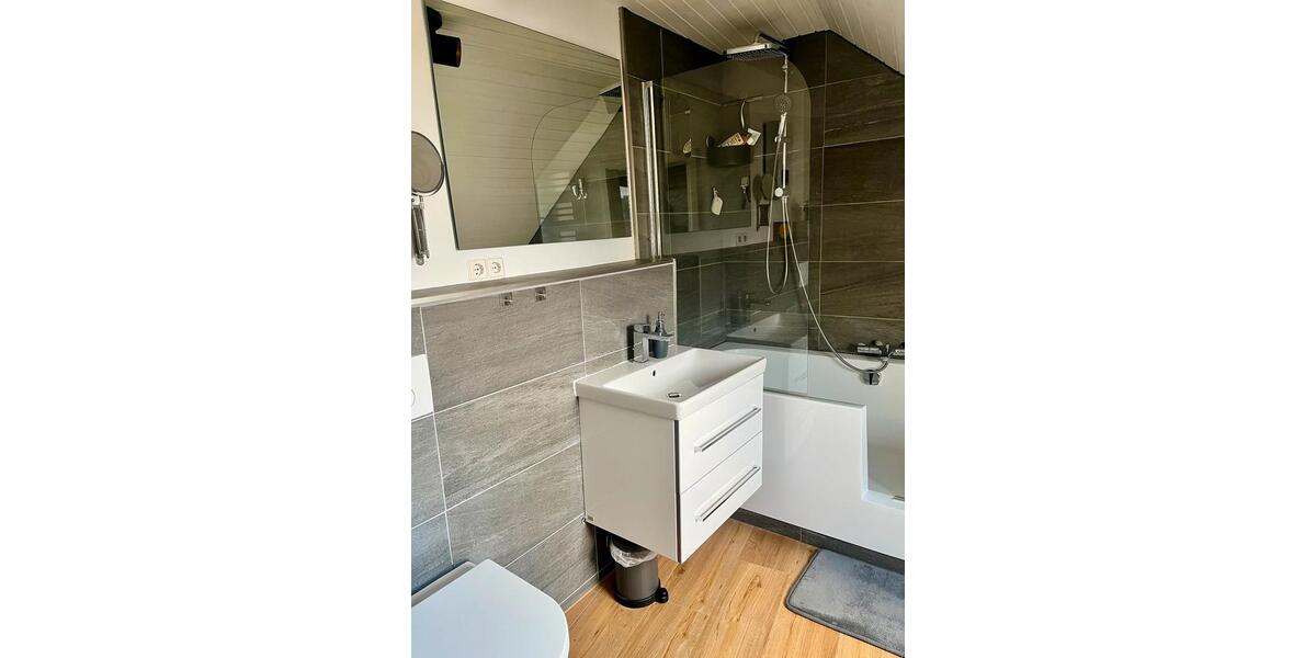 Etagenwohnung Düsseldorf Flingern Süd - 3 Zimmer, 95 m&sup2;, 559.000&euro; | Angebot:24996367