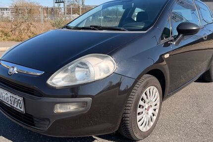 Fiat Punto Evo 143.000 km 1.500 &euro; Krefeld 47809