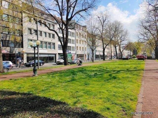 Etagenwohnung Krefeld Cracau - 2 Zimmer, 64 m&sup2;, 580&euro; | Angebot:26916850