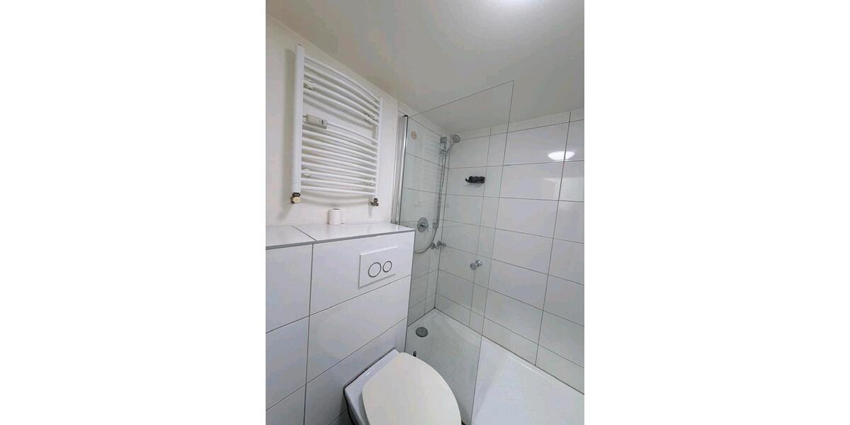 Etagenwohnung Düsseldorf Stadtbezirk 2 - 1 Zimmer, 29 m&sup2;, 1.150&euro; | Angebot:25867975