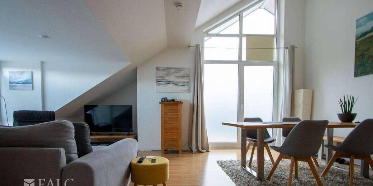 Etagenwohnung Grevenbroich Stadtmitte - 3 Zimmer, 82 m&sup2;, 219.000&euro; | Angebot:25998984