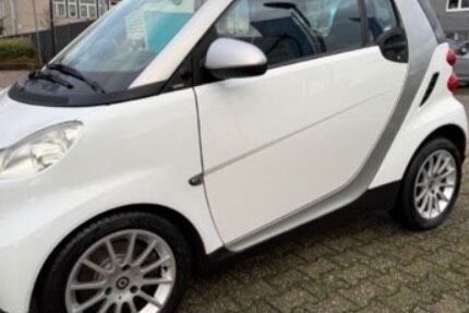 Smart ForTwo 136.599 km 3.999 &euro; Düsseldorf 40417