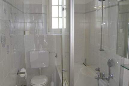 Wohnung Düsseldorf Oberkassel - 2 Zimmer, 75 m&sup2;, 525.000&euro; | Angebot:25666724