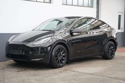 Tesla Model Y 79.998 km 31.950 &euro; Mönchengladbach 41236