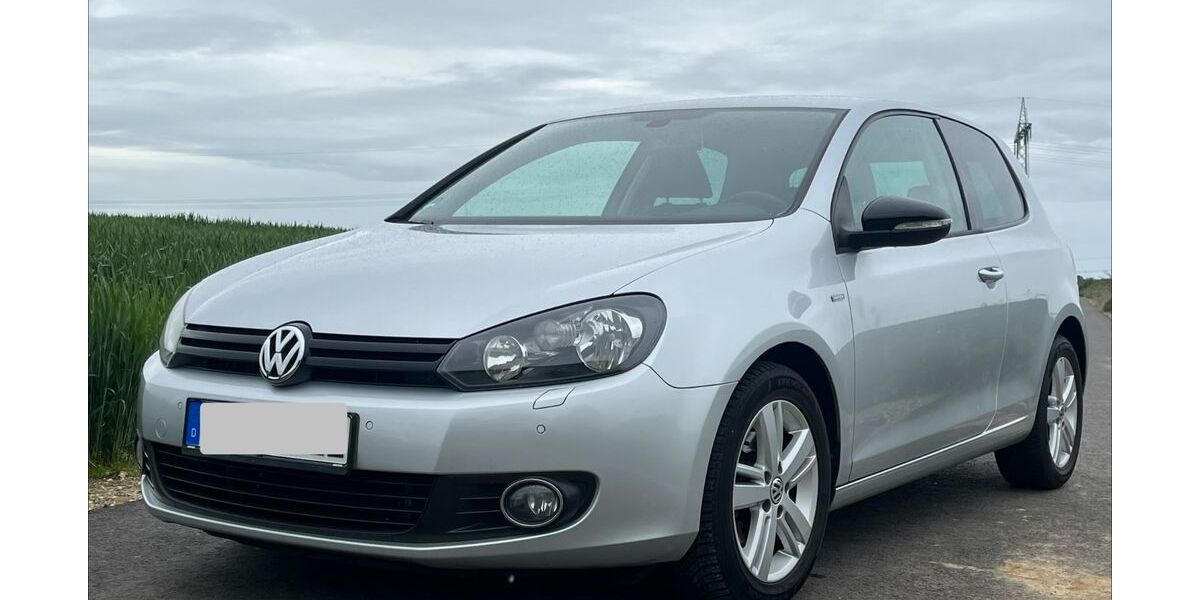 VW Golf 95.000 km 6.199 &euro; Heinsberg 52525