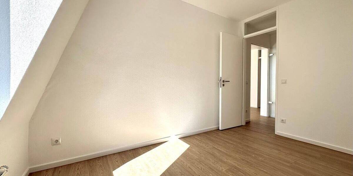 Etagenwohnung Mönchengladbach Eicken - 3 Zimmer, 77 m&sup2;, 920&euro; | Angebot:26804501