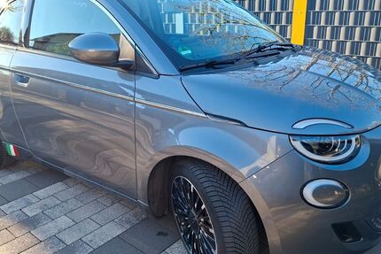 Fiat 500e 11.500 km 18.990 &euro; Mönchengladbach 41069