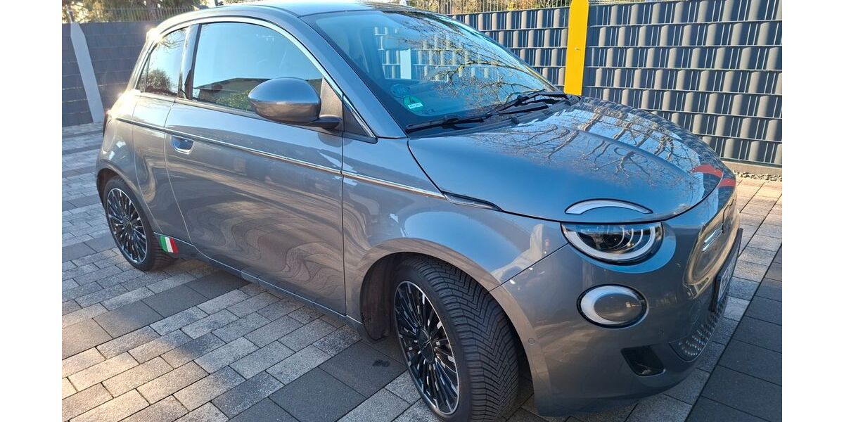 Fiat 500e 11.500 km 18.990 &euro; Mönchengladbach 41069