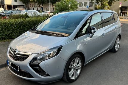 Opel Zafira Tourer 255.000 km 8.199 &euro; Krefeld 47807