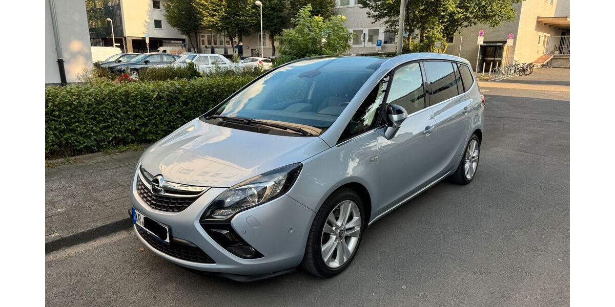 Opel Zafira Tourer 255.000 km 8.199 &euro; Krefeld 47807