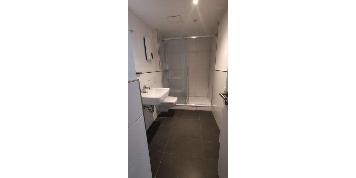 Etagenwohnung Krefeld - 3 Zimmer, 79 m&sup2;, 830&euro; | Angebot:23630884