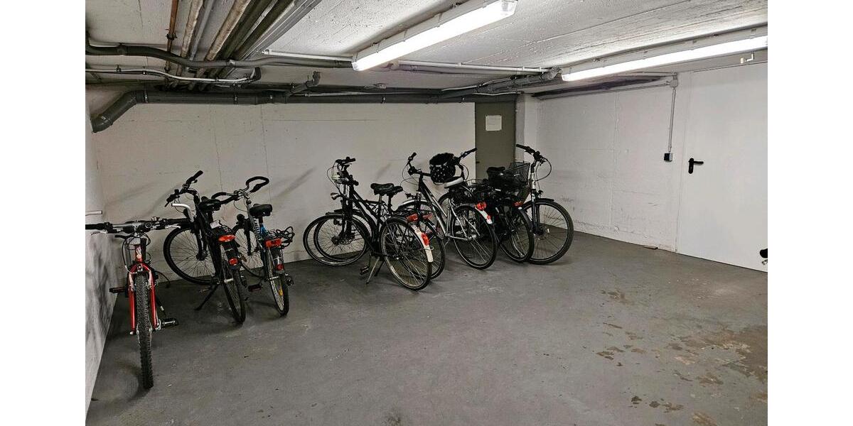 Dachgeschoßwohnung Viersen Hülsdonk - 2 Zimmer, 73 m&sup2;, 700&euro; | Angebot:26611631