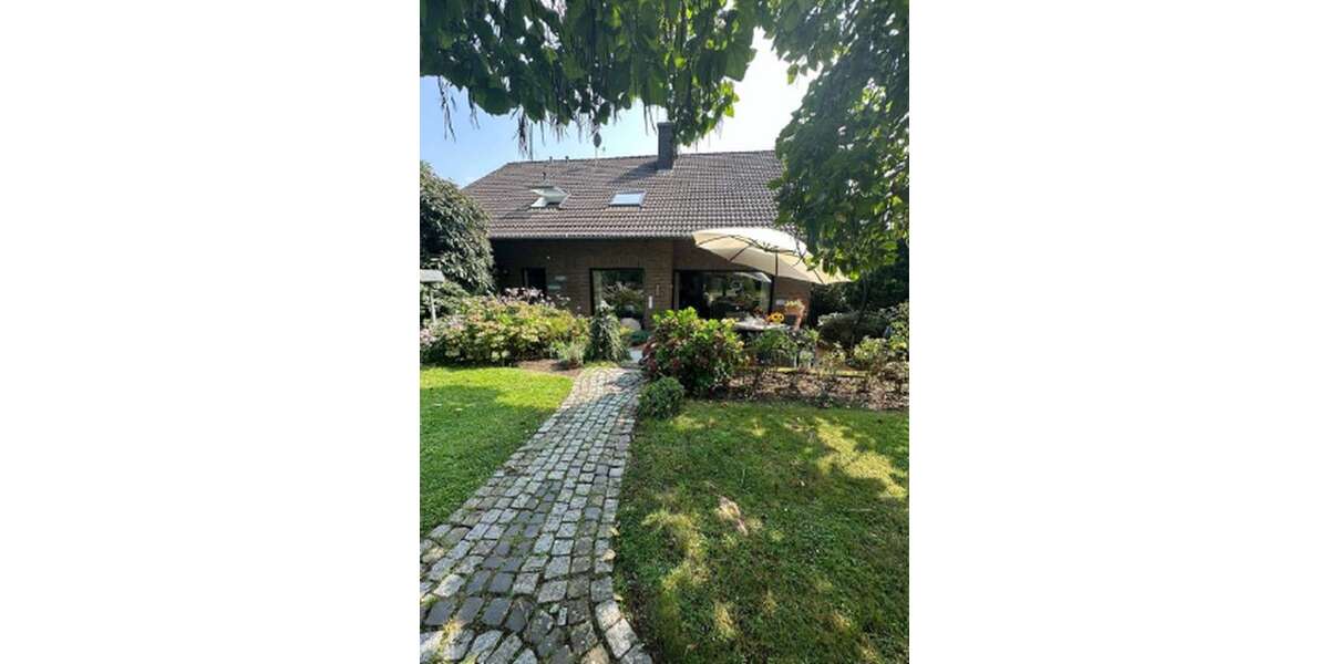 Einfamilienhaus Viersen Hülsdonk - 8.5 Zimmer, 255 m&sup2;, 870.000&euro; | Angebot:26494326